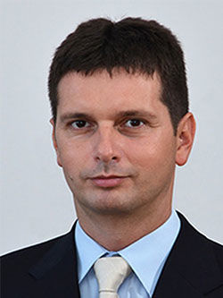 fx_0003_vezetoseg-fekete-csaba